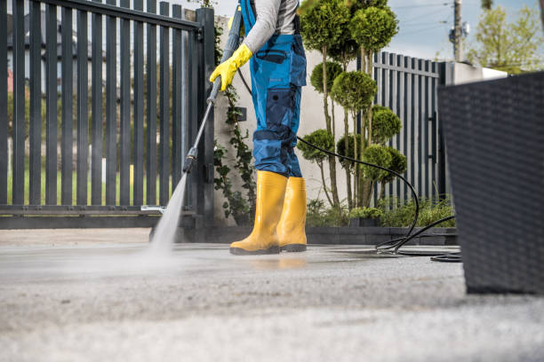 Garage Pressure Washing in La Huerta, NM